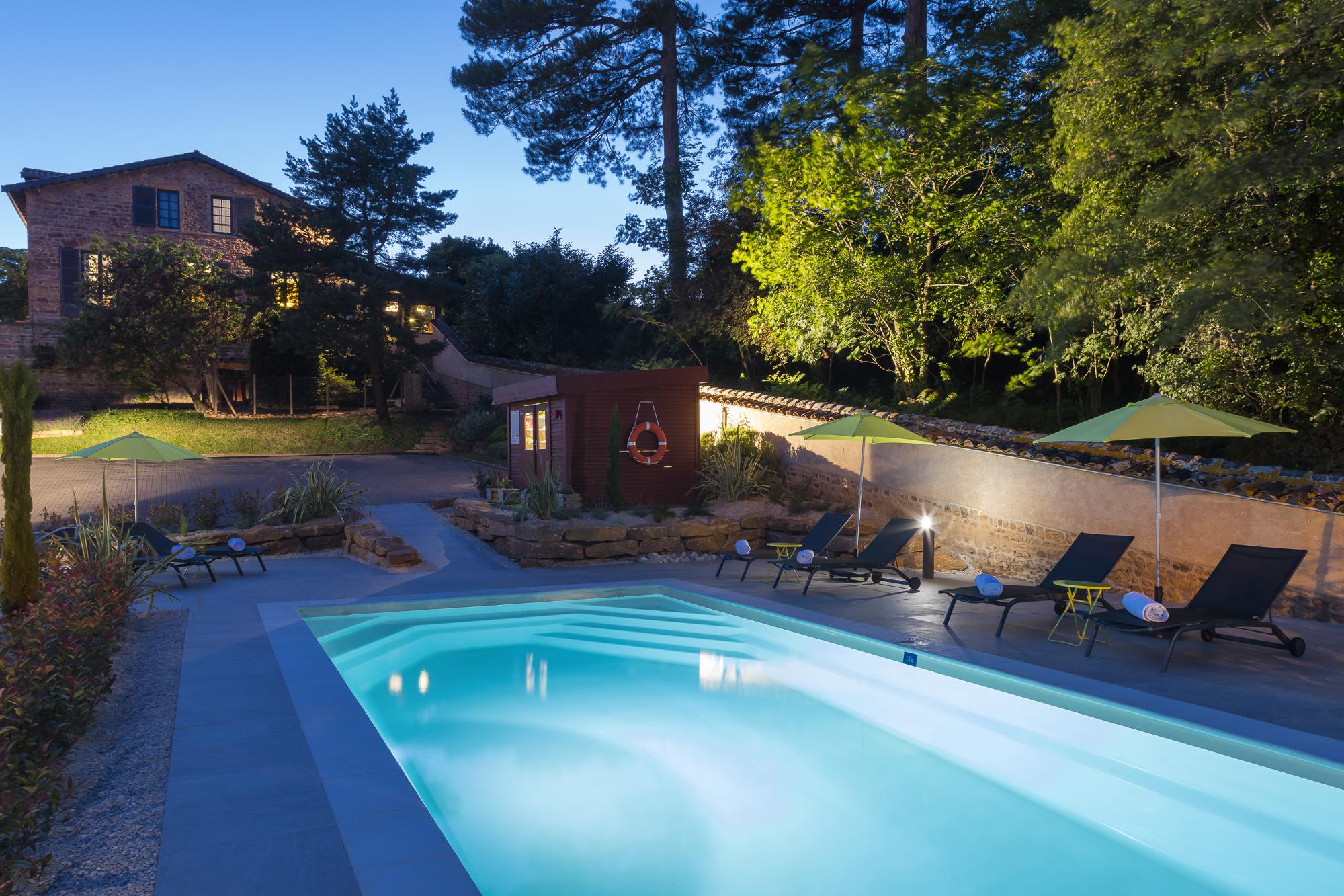 Contact Hotels Le Savigny & Spa Blace Экстерьер фото