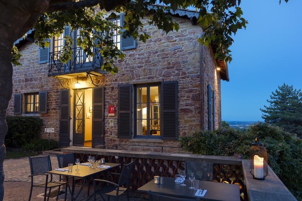 Contact Hotels Le Savigny & Spa Blace Экстерьер фото